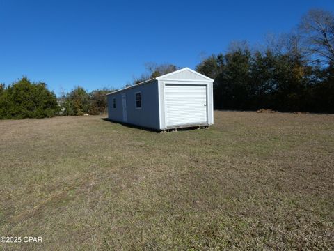 A home in Marianna