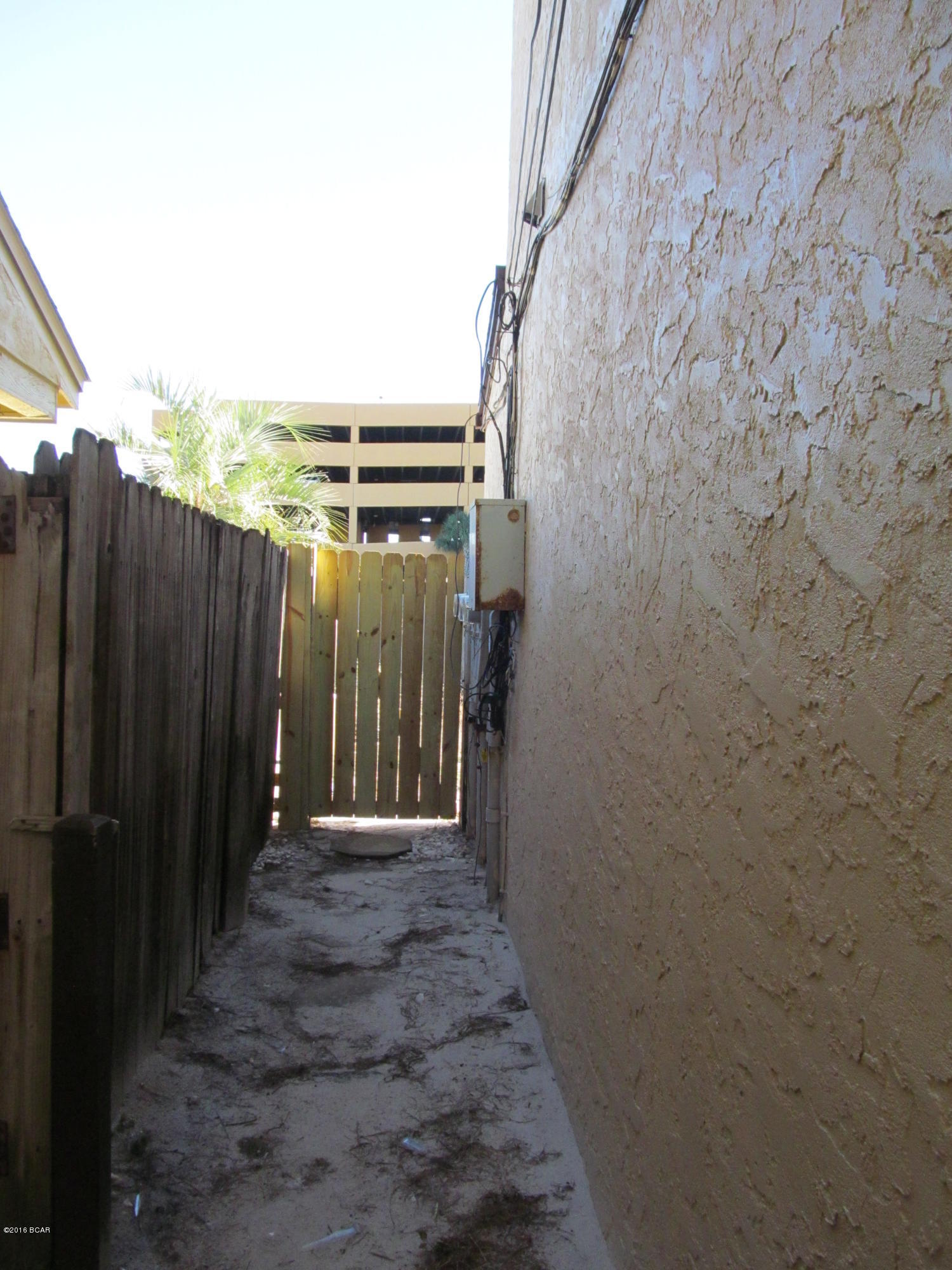 Gulf Lagoon Beach - Residential Lease