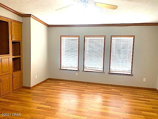 Creek Hollow Estates Unit - Residential