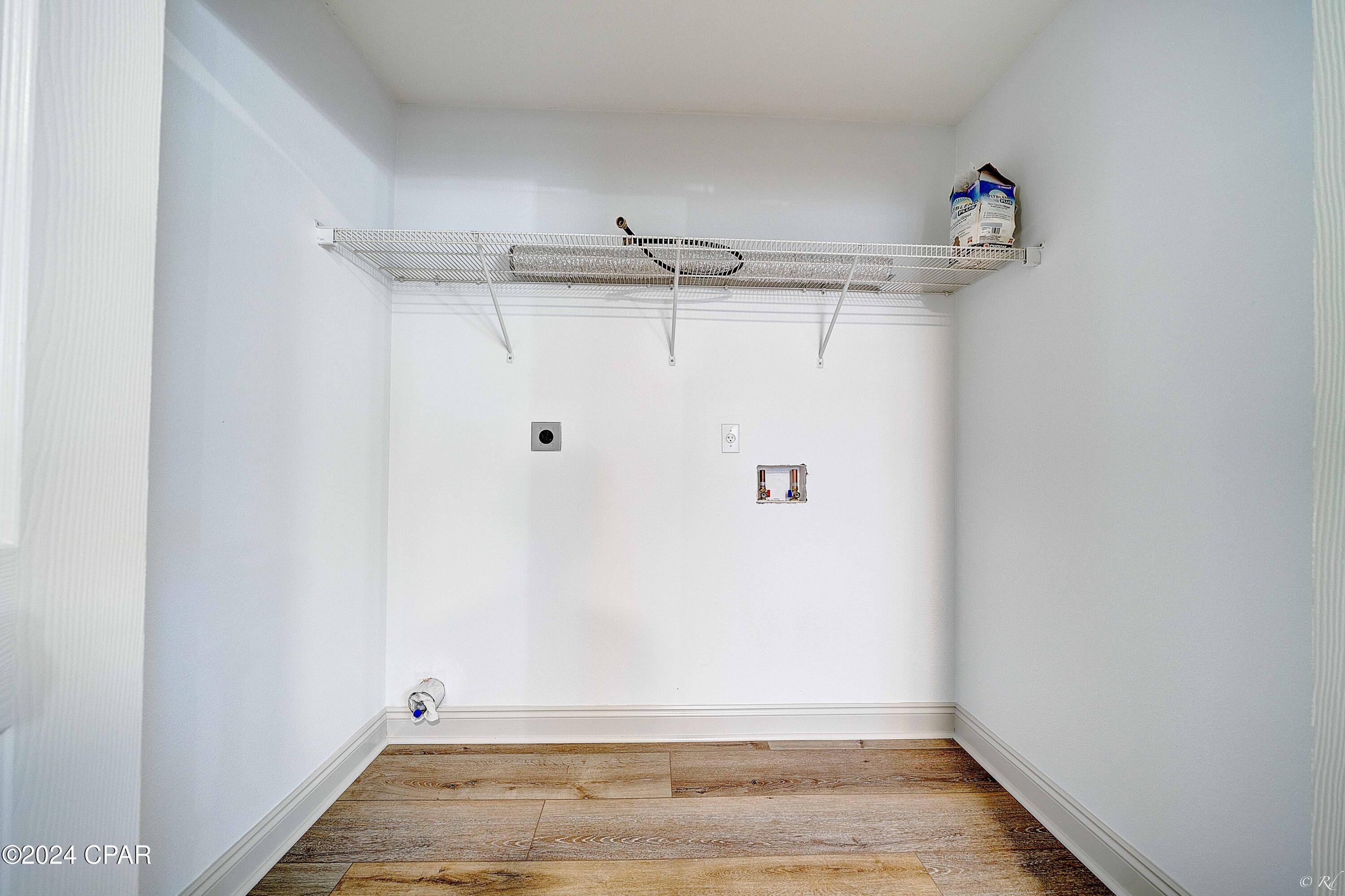 [No Recorded Subdiv] - Residential Lease