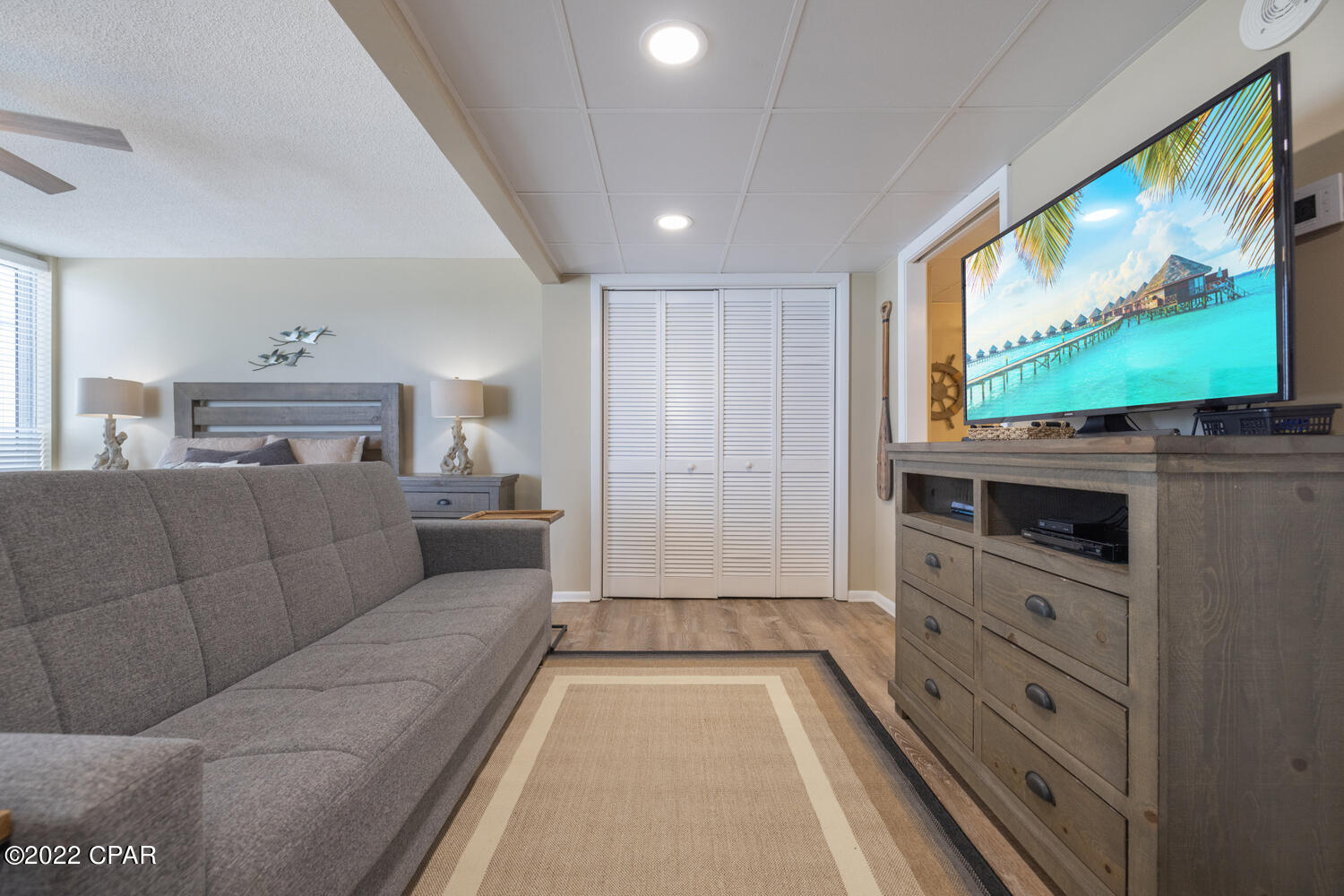 Long Beach Towers IV - Residential