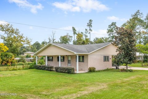 A home in Chipley