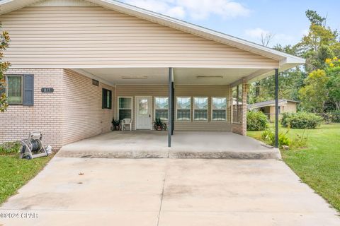 A home in Chipley