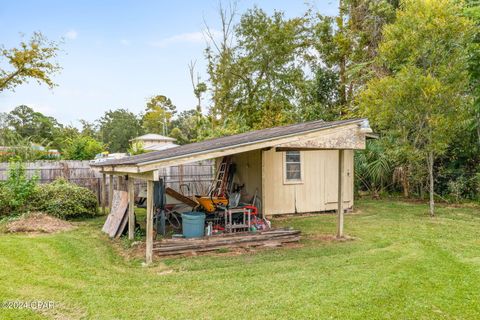 A home in Chipley