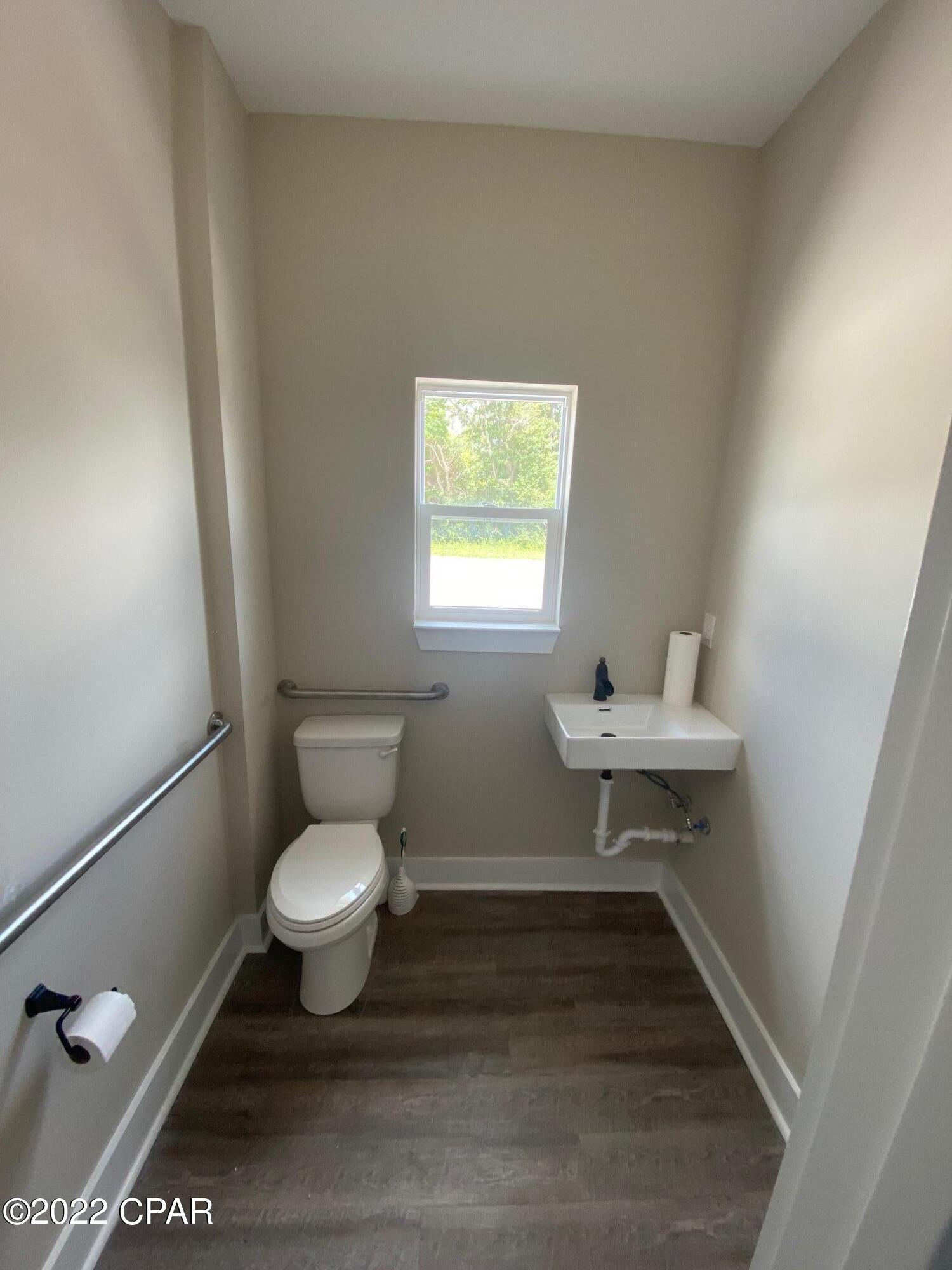 Highland City - Commercial Sale