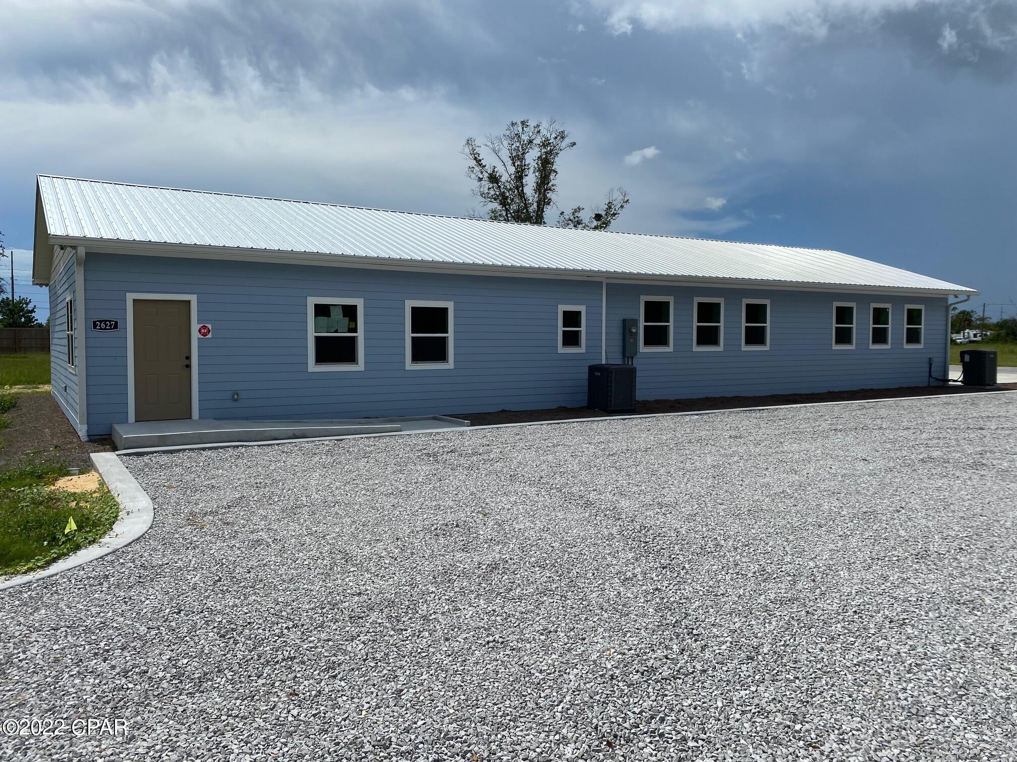 Highland City - Commercial Sale