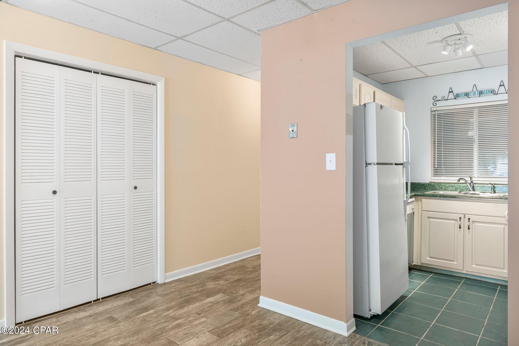 Bay Club Condo Ph 1 - Residential