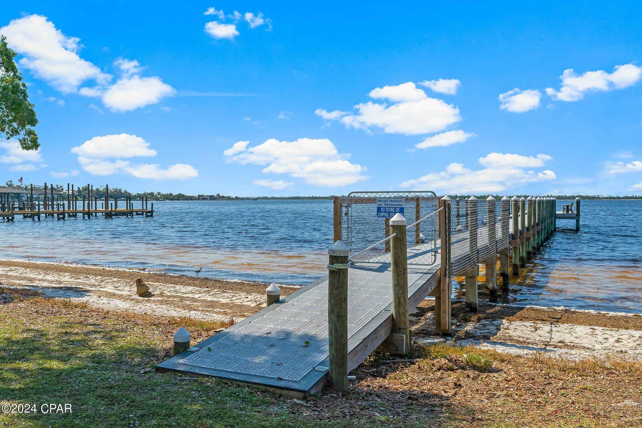 Bay Club Condo Ph 1 - Residential