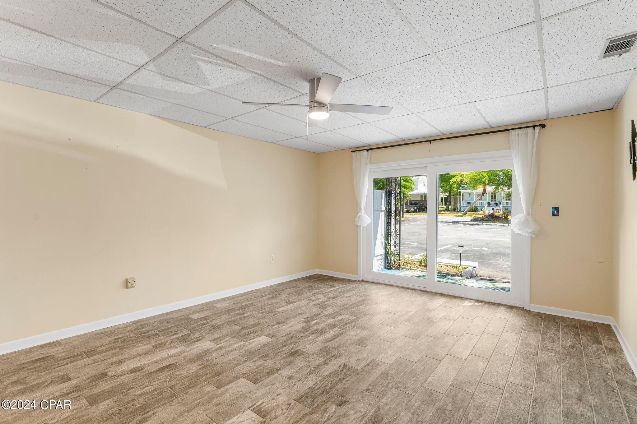 Bay Club Condo Ph 1 - Residential