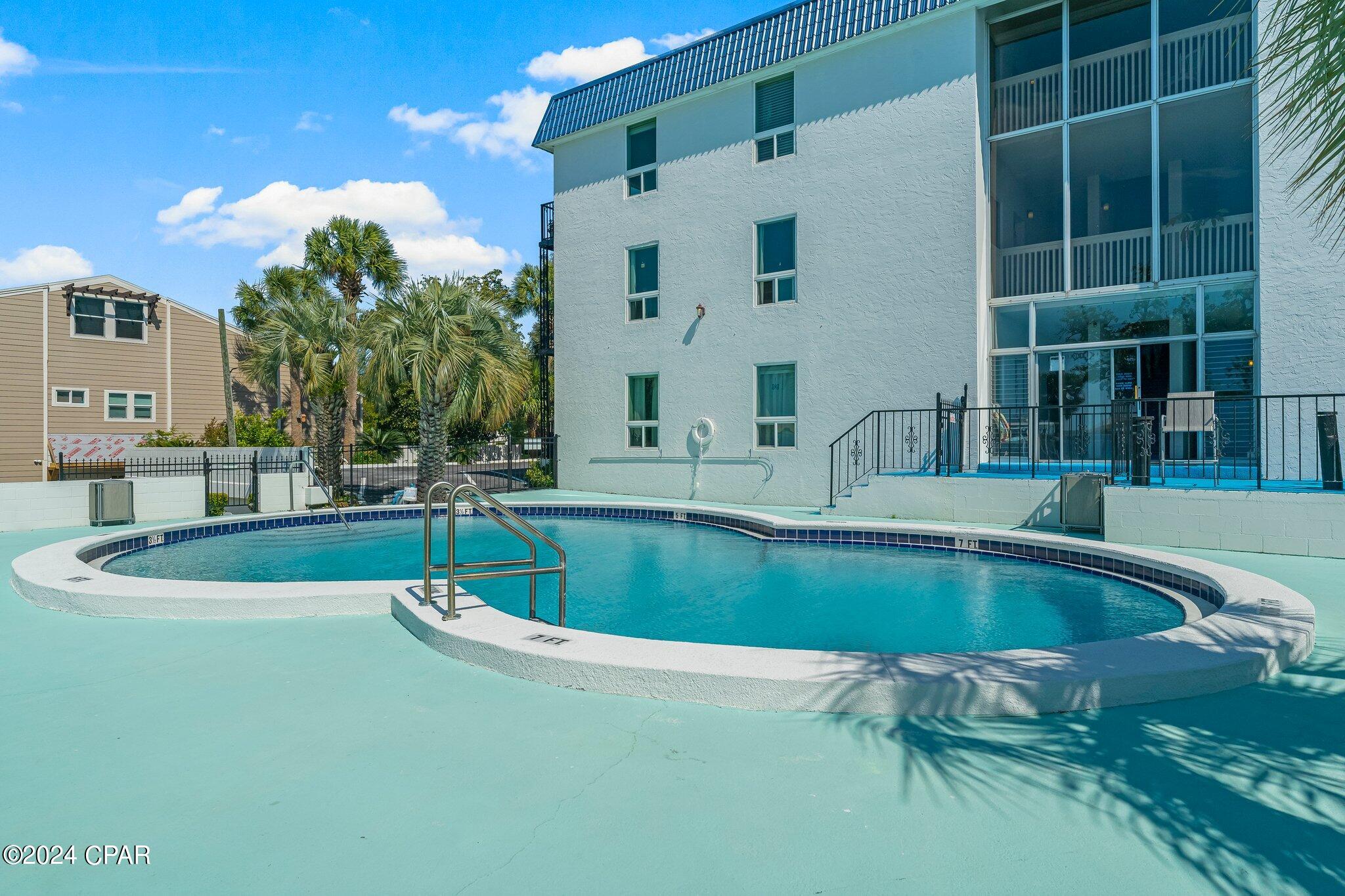 Bay Club Condo Ph 1 - Residential