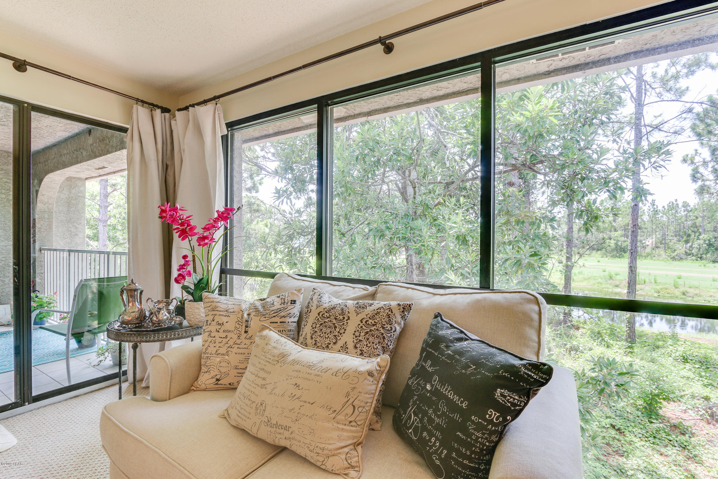 Hombre Golf Village - Residential