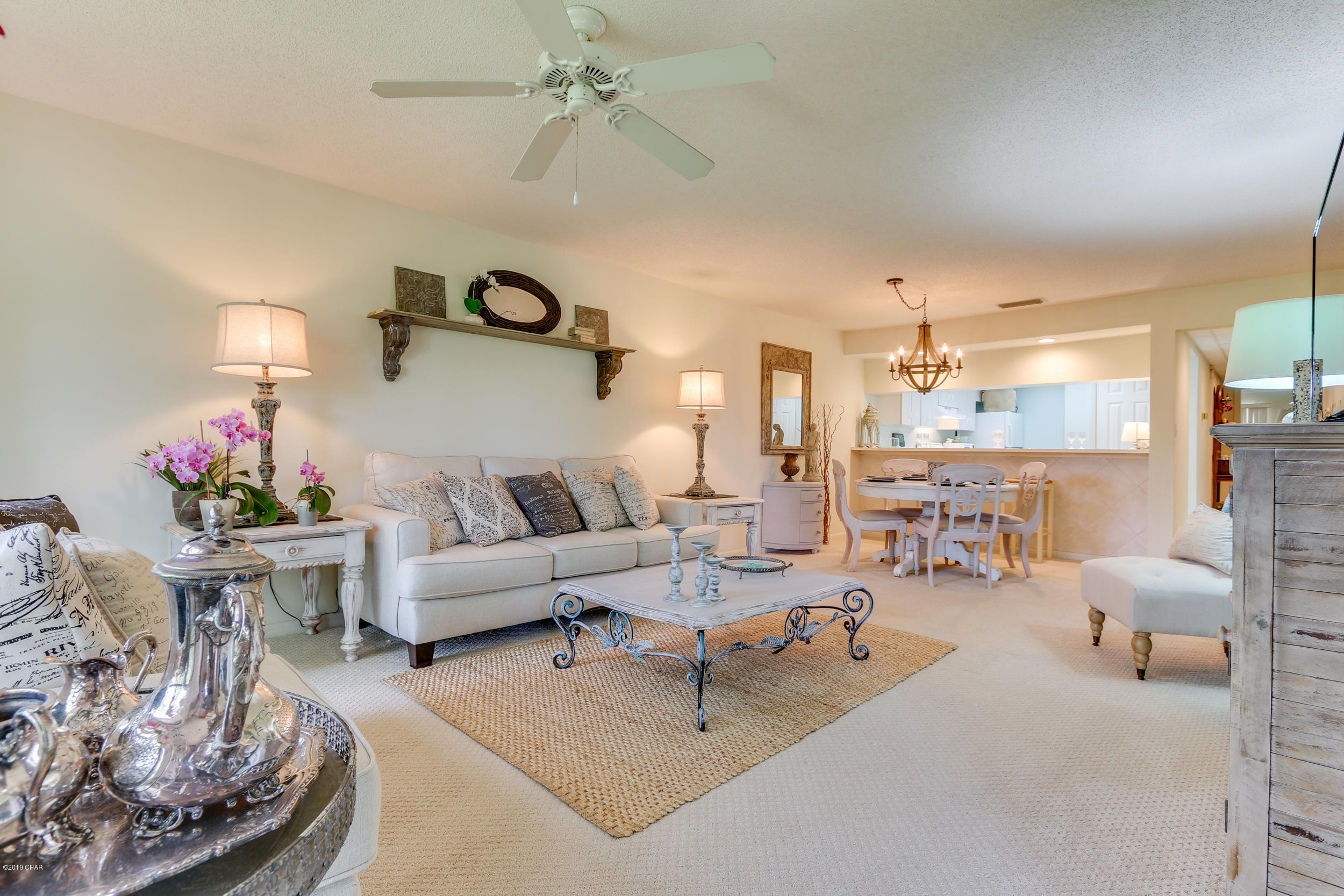 Hombre Golf Village - Residential