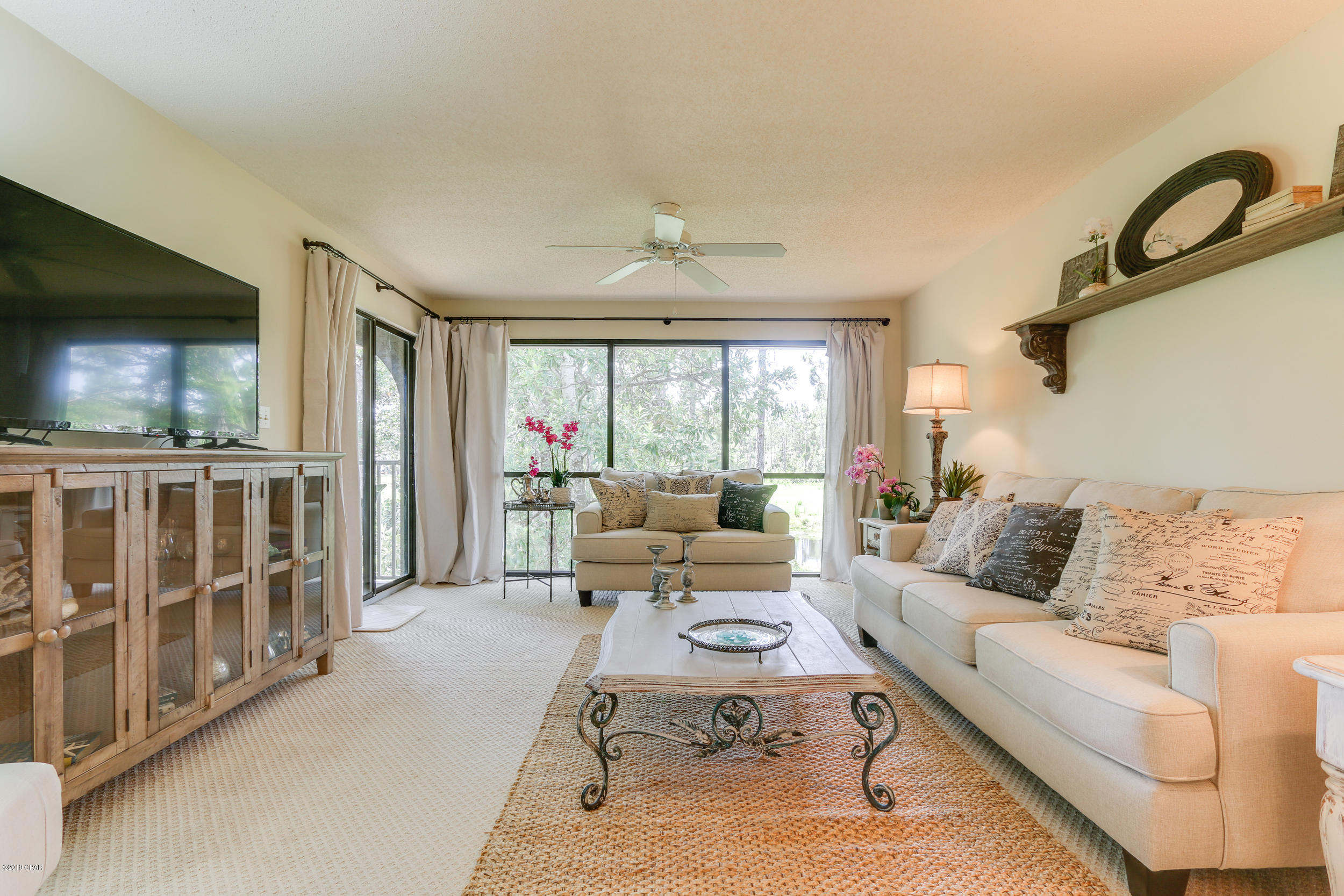 Hombre Golf Village - Residential