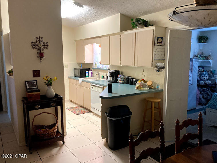 North Lagoon Oaks 4th - Residential