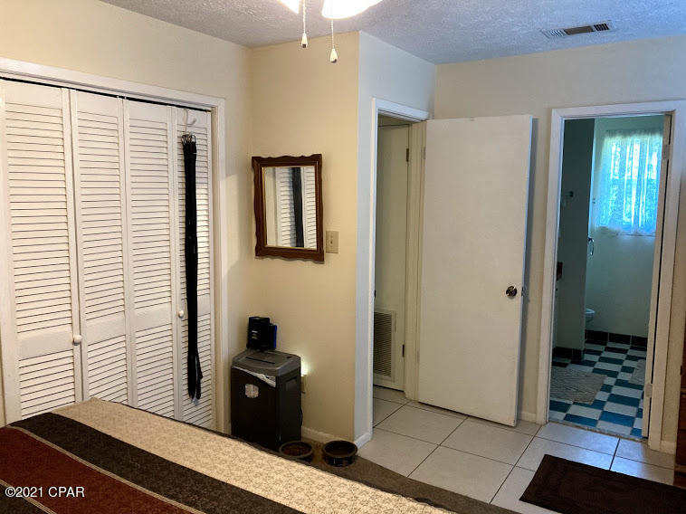 North Lagoon Oaks 4th - Residential