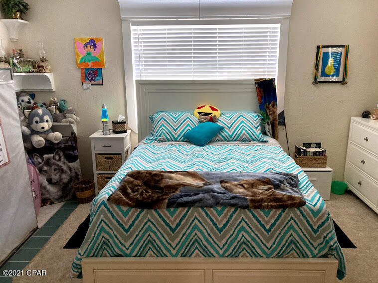 North Lagoon Oaks 4th - Residential