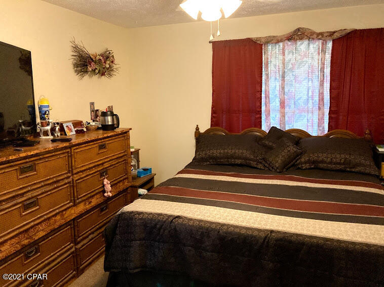 North Lagoon Oaks 4th - Residential