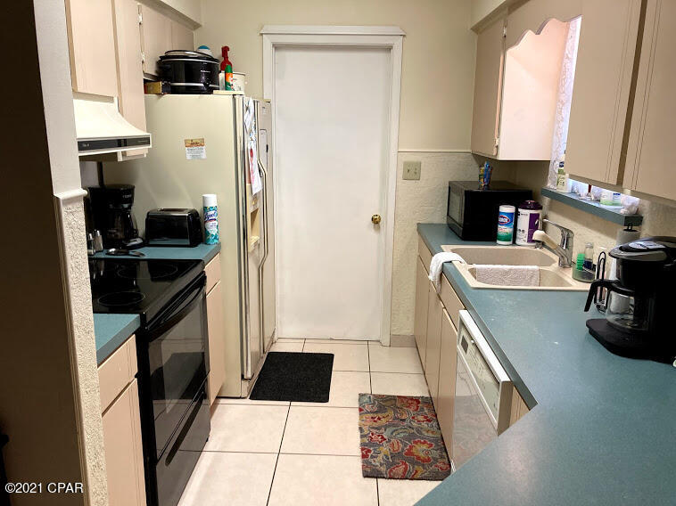 North Lagoon Oaks 4th - Residential