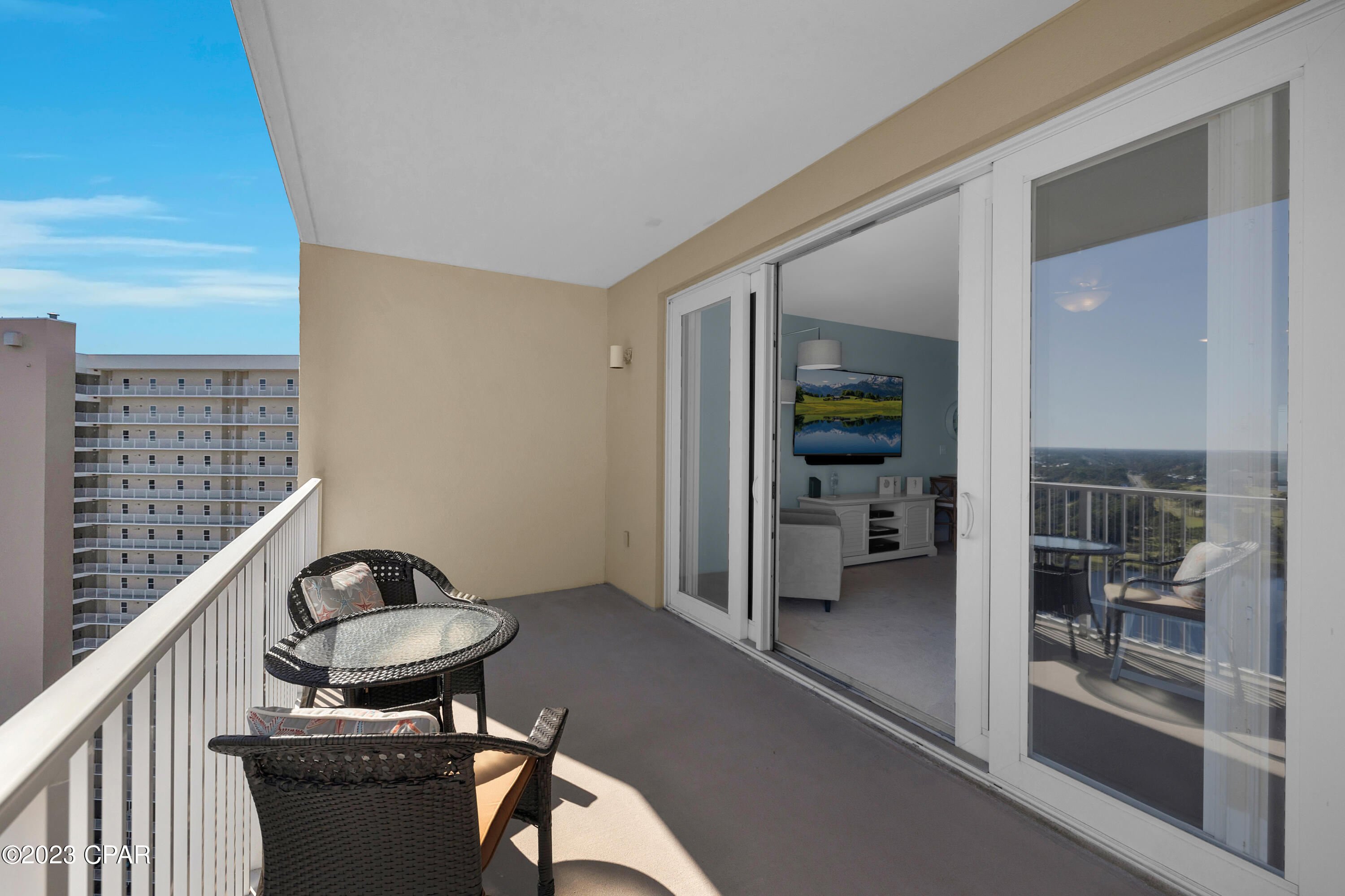 Laketown Wharf - Residential