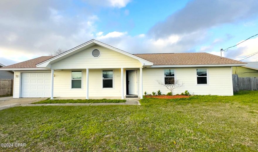 3 bed 2 bath home. Updated features new hardie board, new roof, updated flooring throughout, recessed lighting