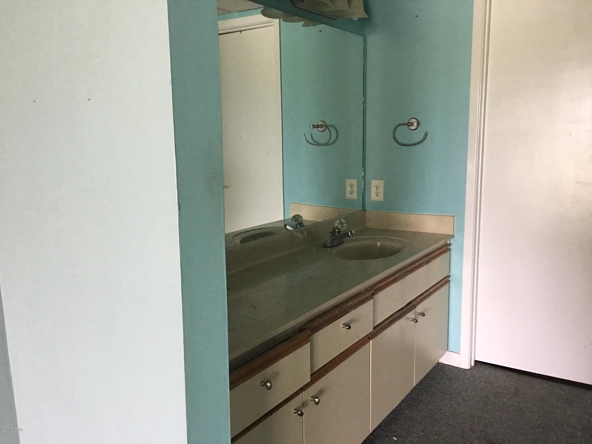 Edgewater Golf Villas III-A - Residential