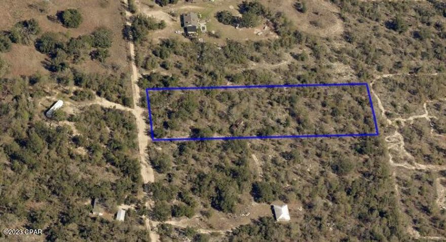 This 3-acre lot, situated in the remote countryside of Fountain, offers an ideal opportunity to establish your own rustic retreat. It provides a serene and secluded setting, which could serve as your ideal home location, away from the commotion of urban living.