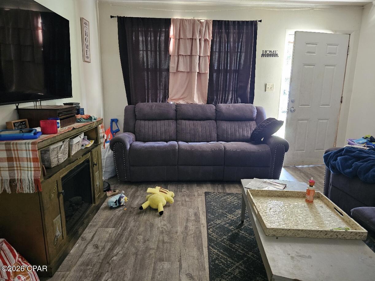 [No Recorded Subdiv] - Residential