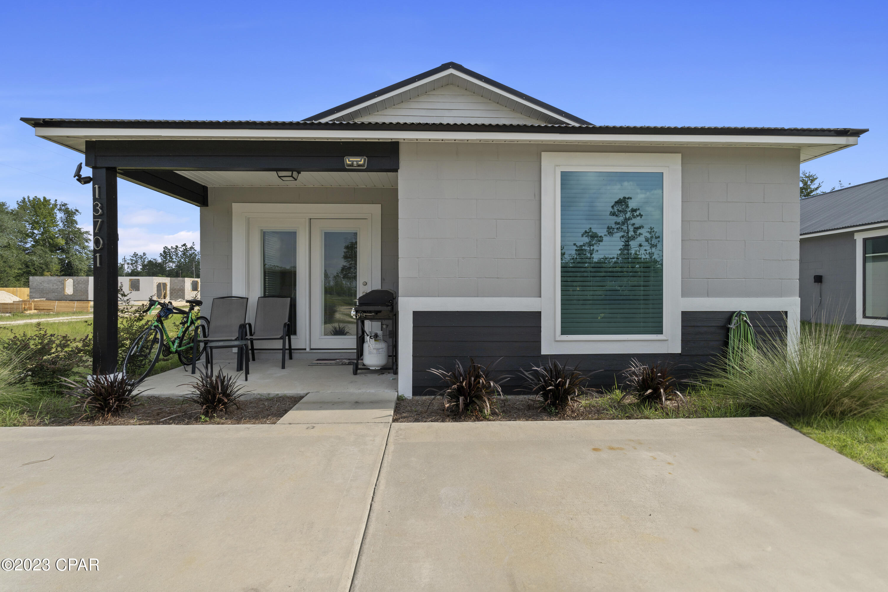 South Caravana Manor - Residential