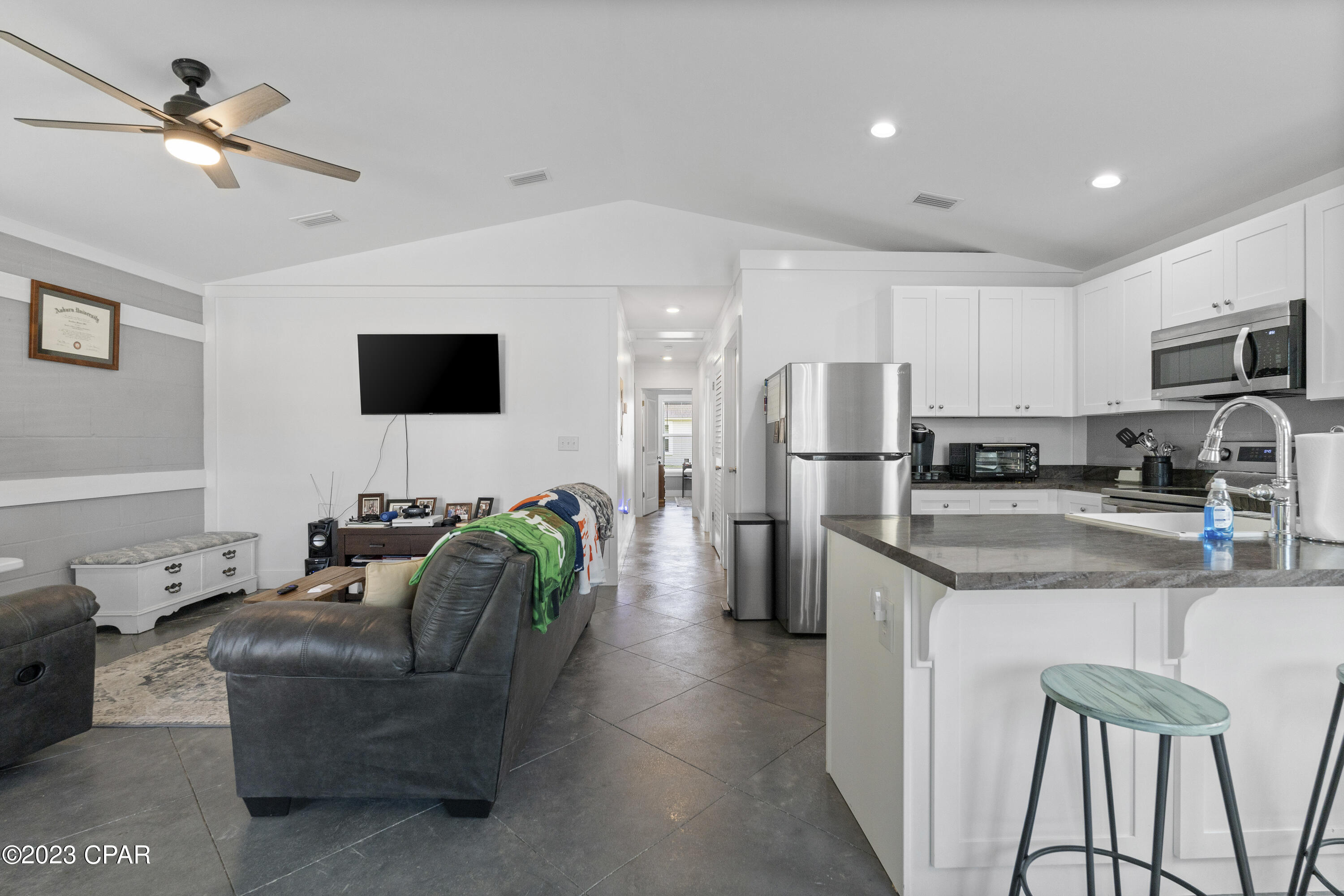 South Caravana Manor - Residential