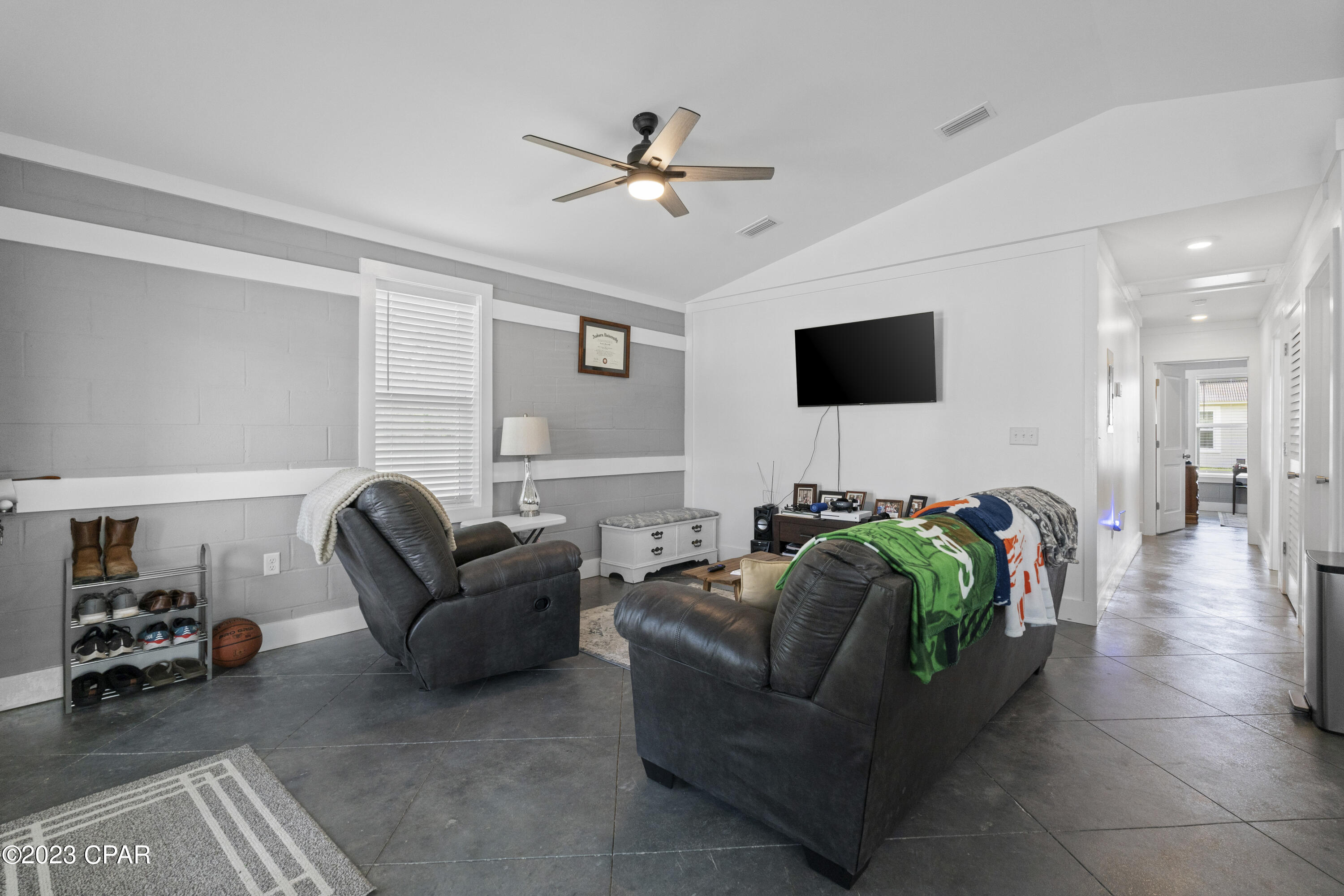 South Caravana Manor - Residential