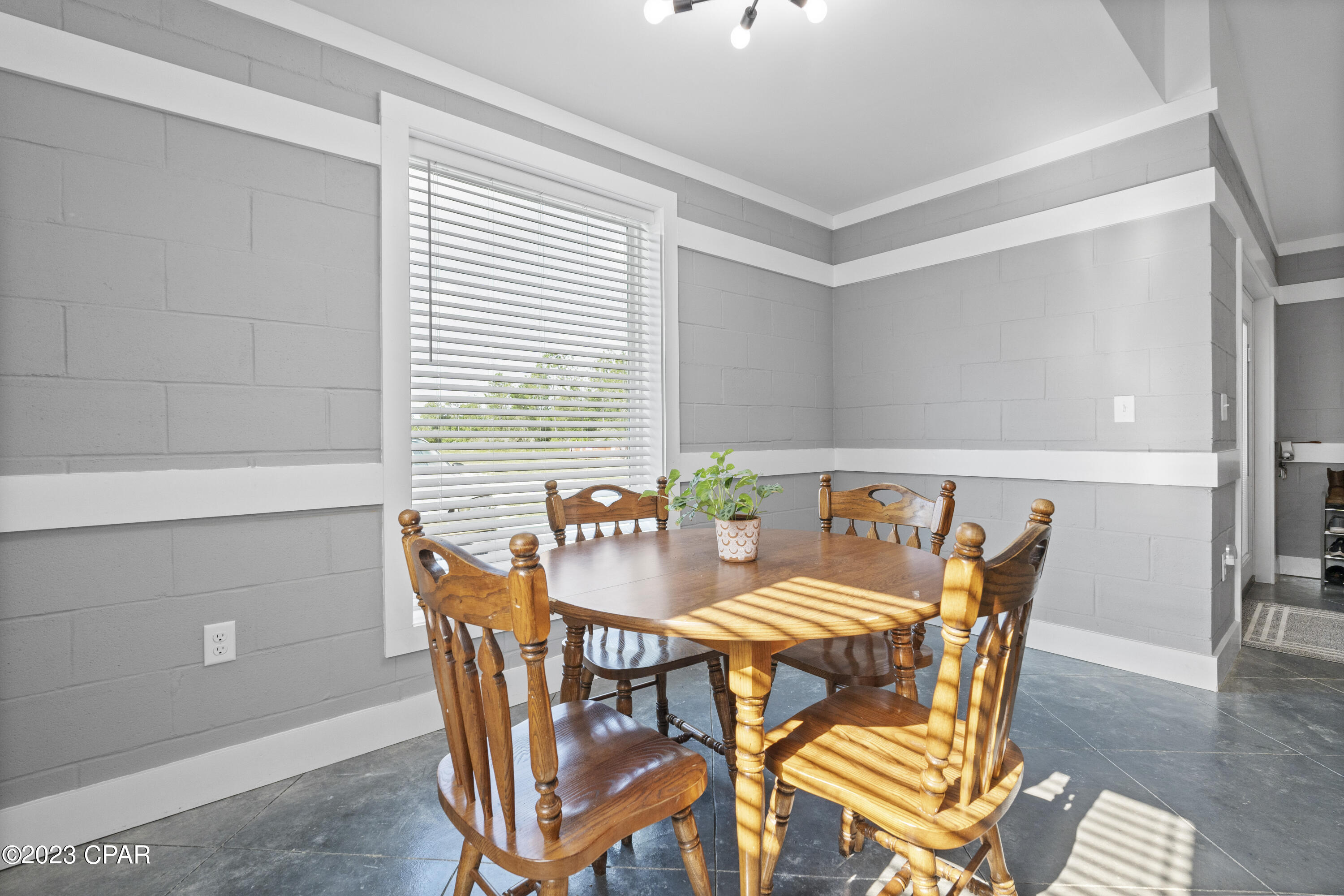 South Caravana Manor - Residential