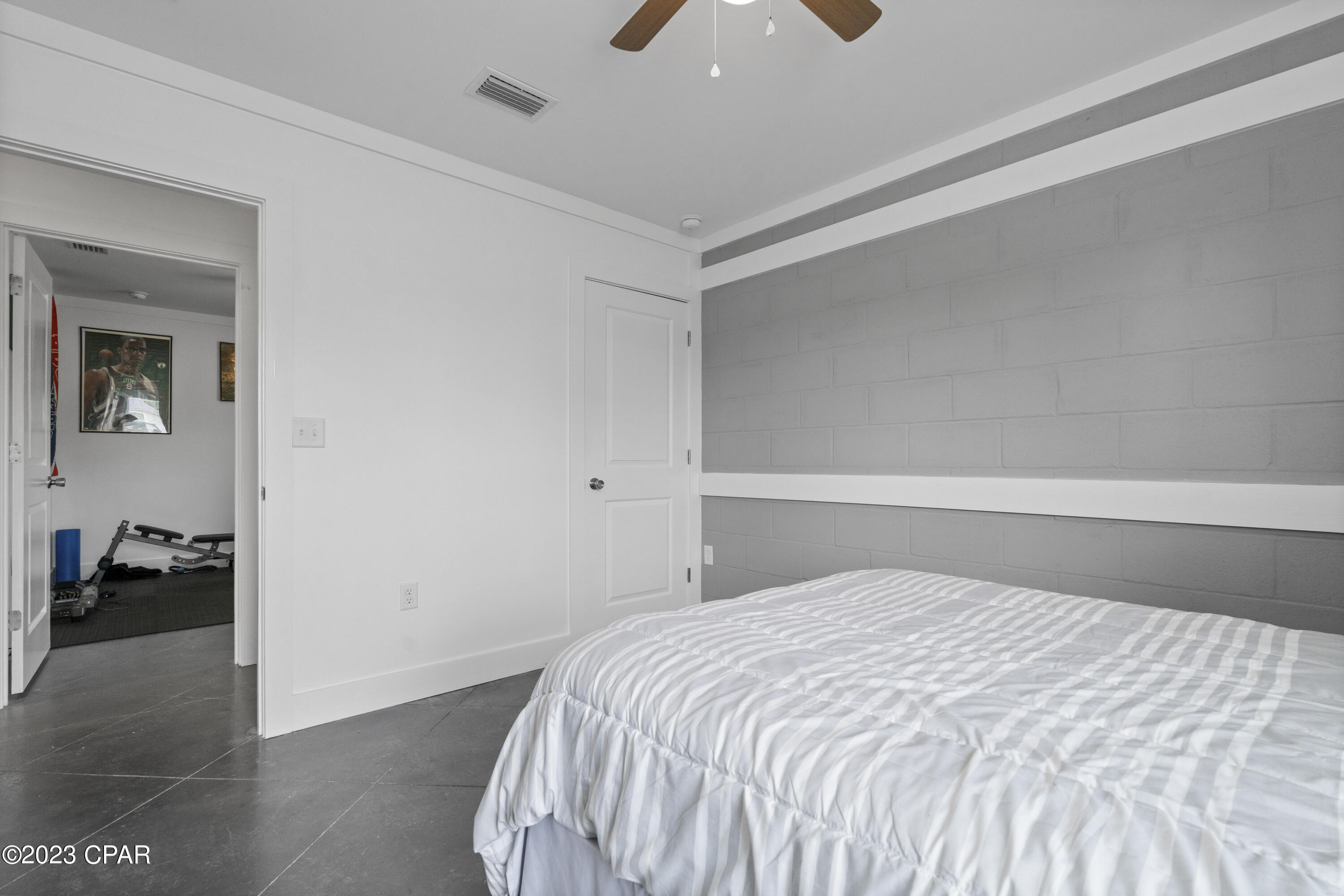 South Caravana Manor - Residential