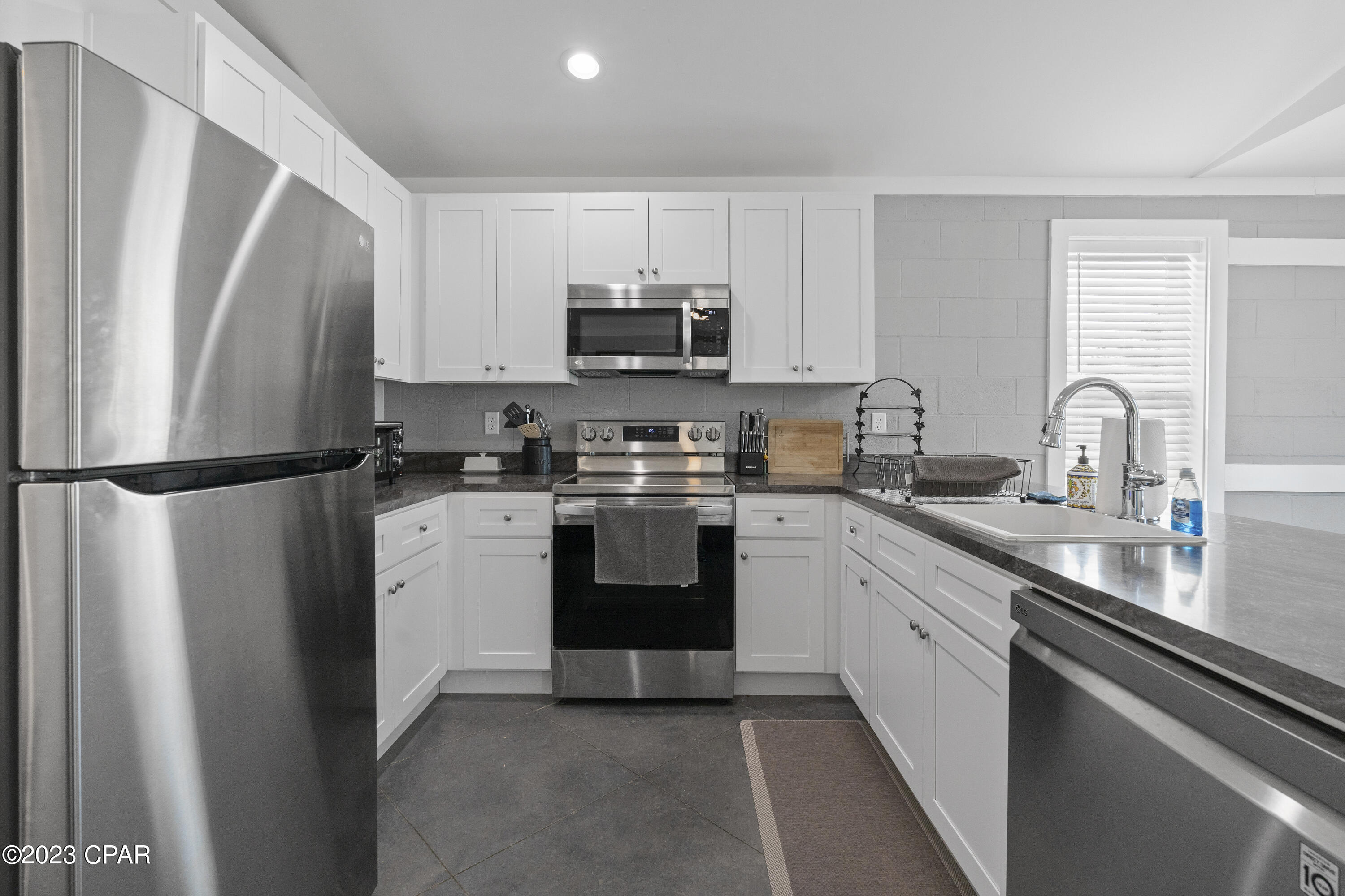 South Caravana Manor - Residential