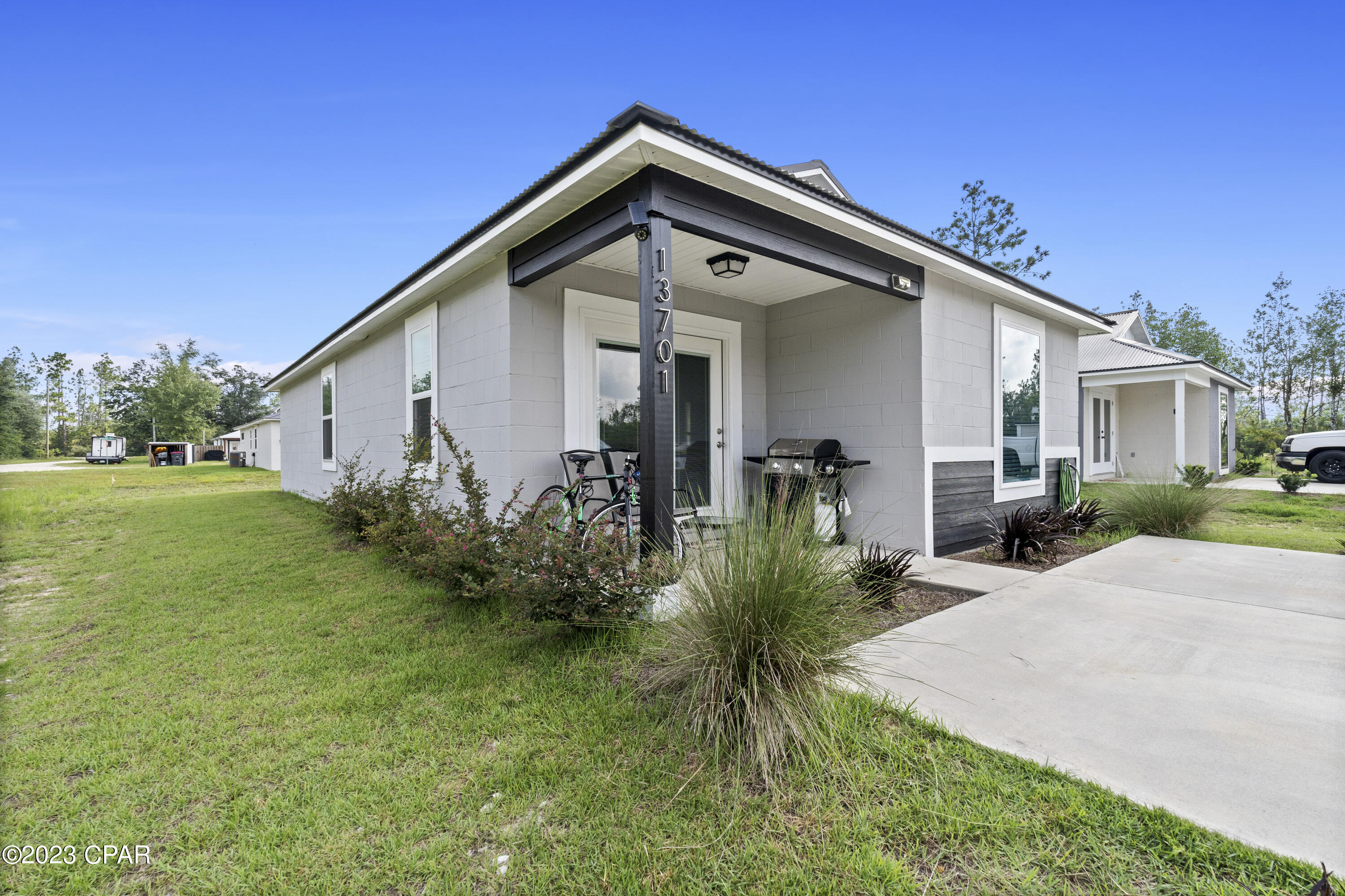 South Caravana Manor - Residential