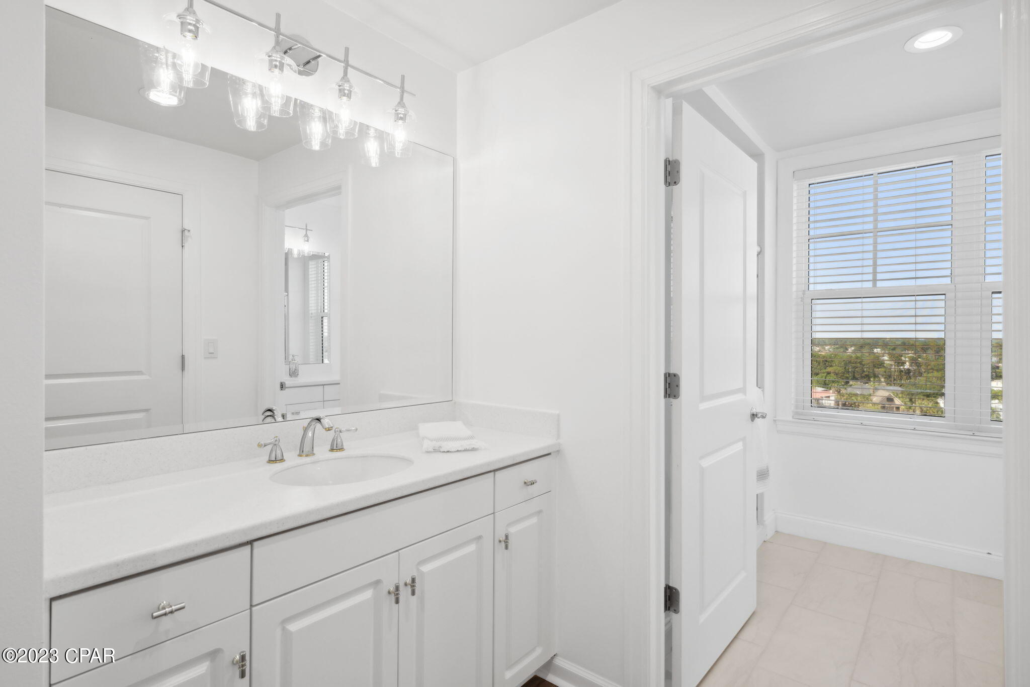 En Soleil Condo - Residential