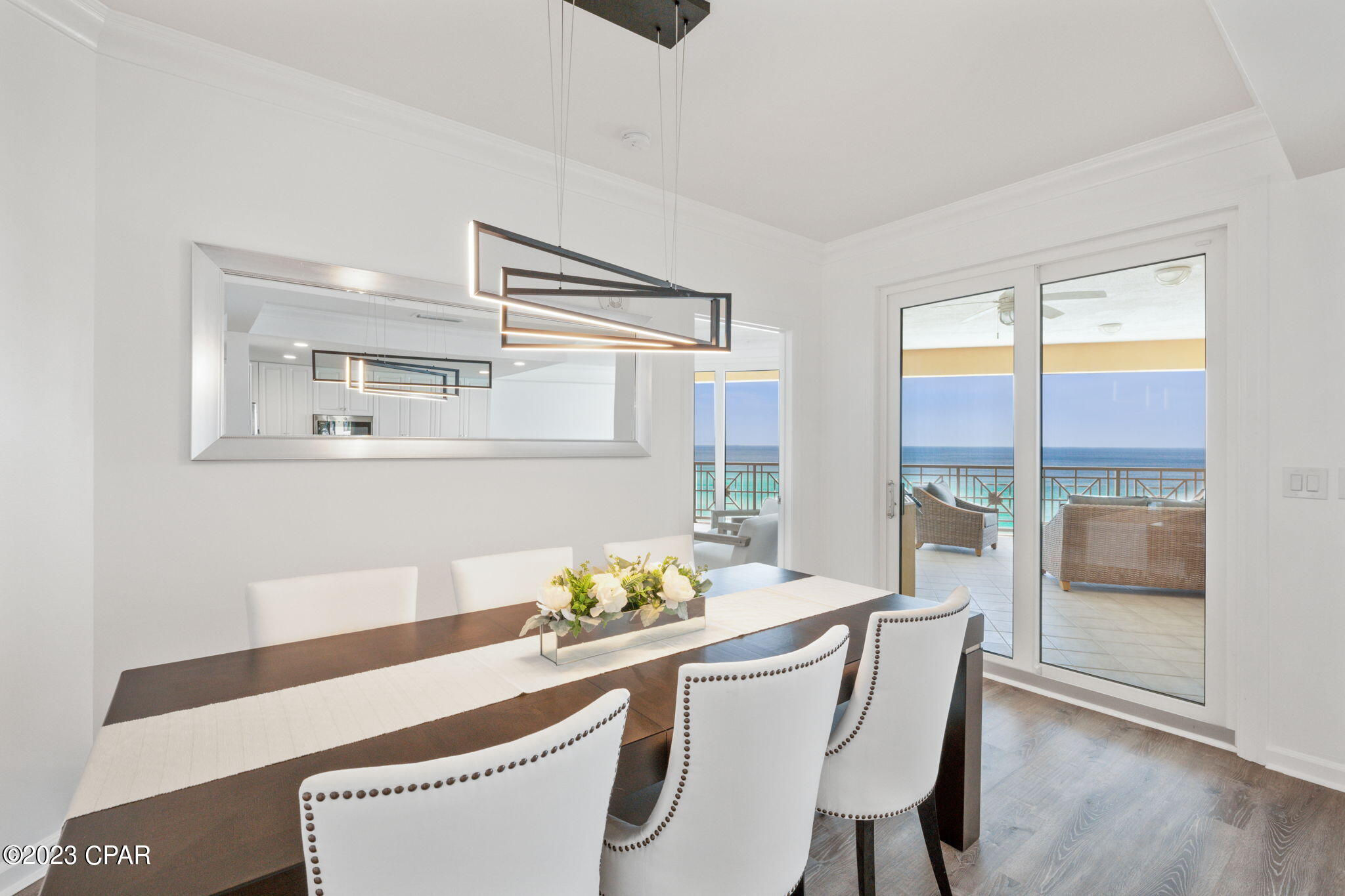 En Soleil Condo - Residential