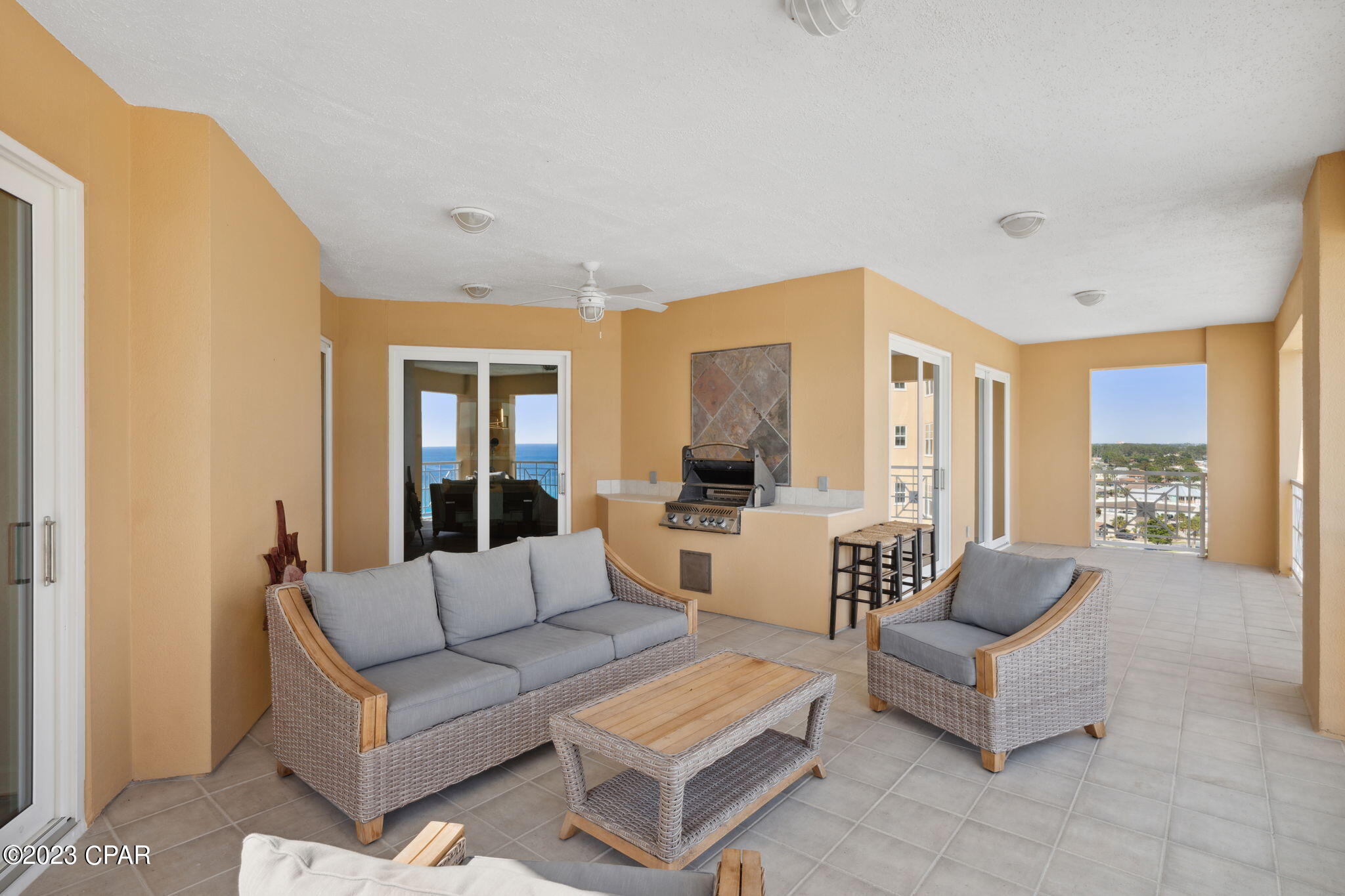 En Soleil Condo - Residential