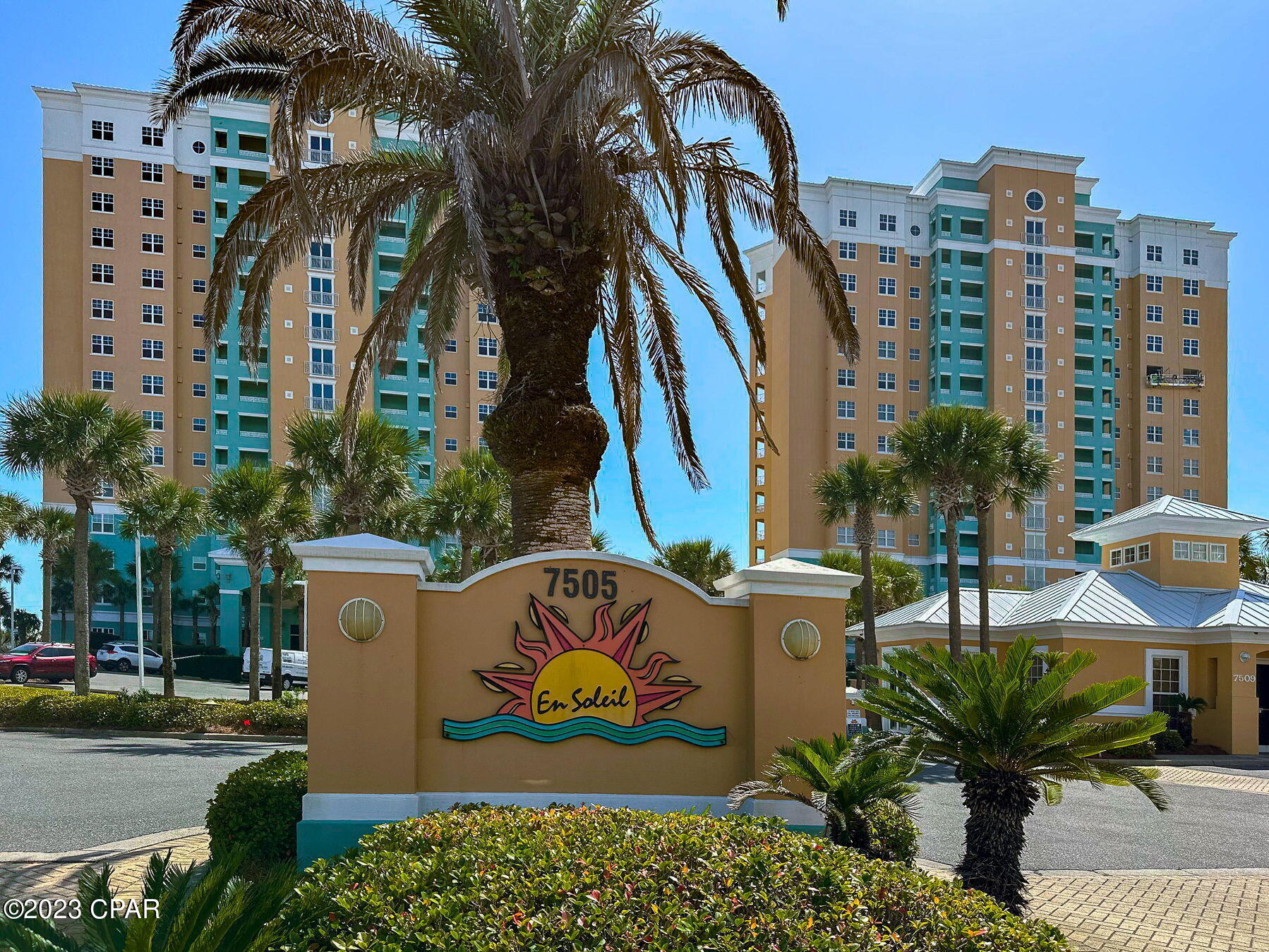 En Soleil Condo - Residential