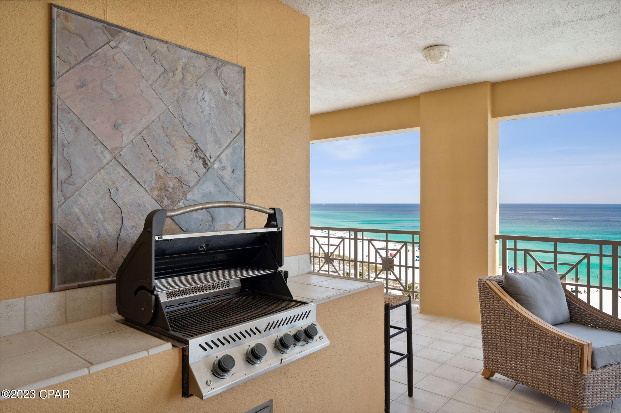 En Soleil Condo - Residential