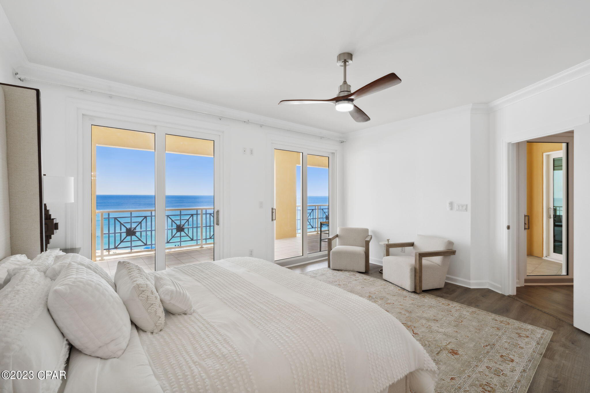 En Soleil Condo - Residential