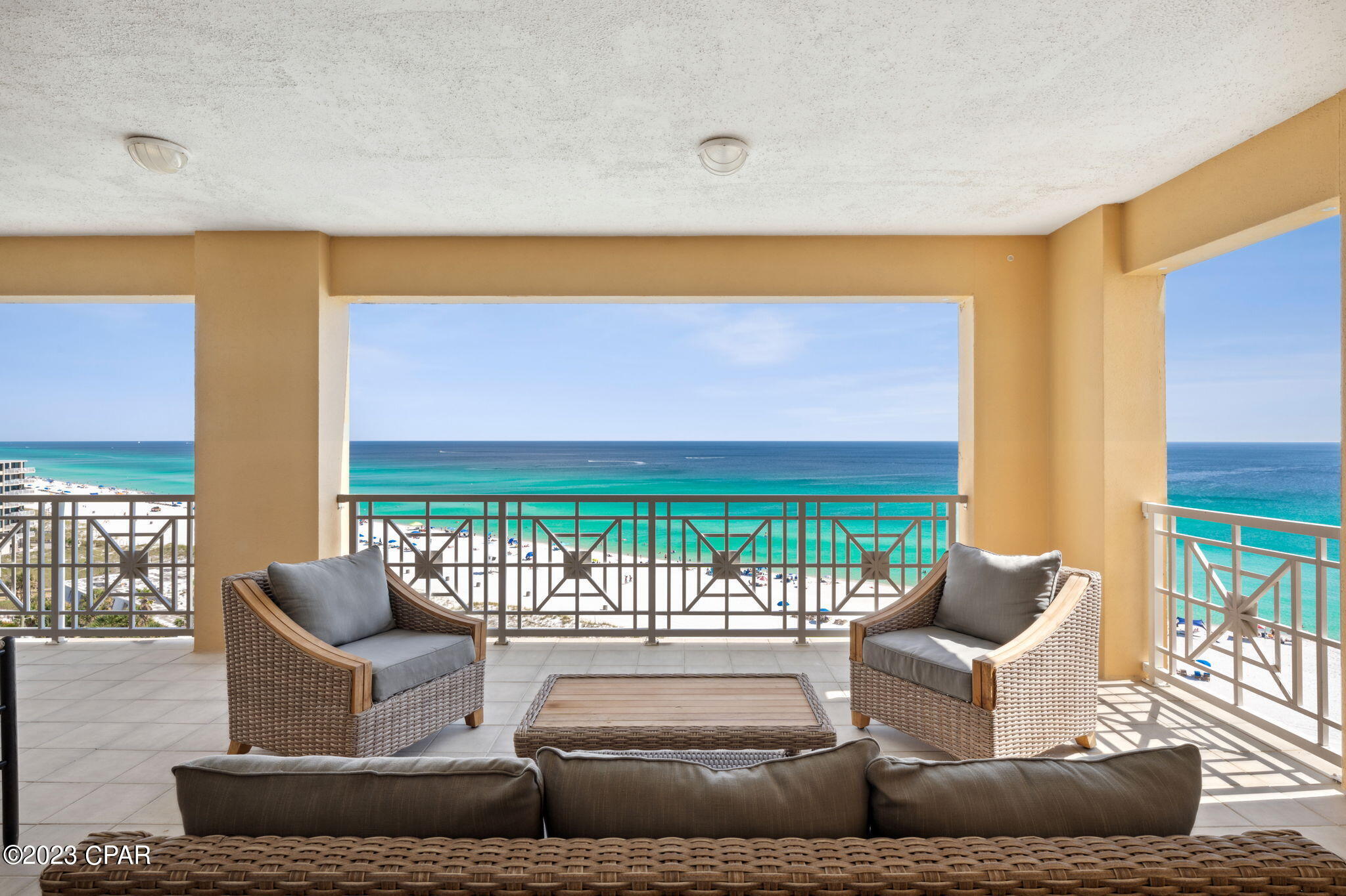 En Soleil Condo - Residential