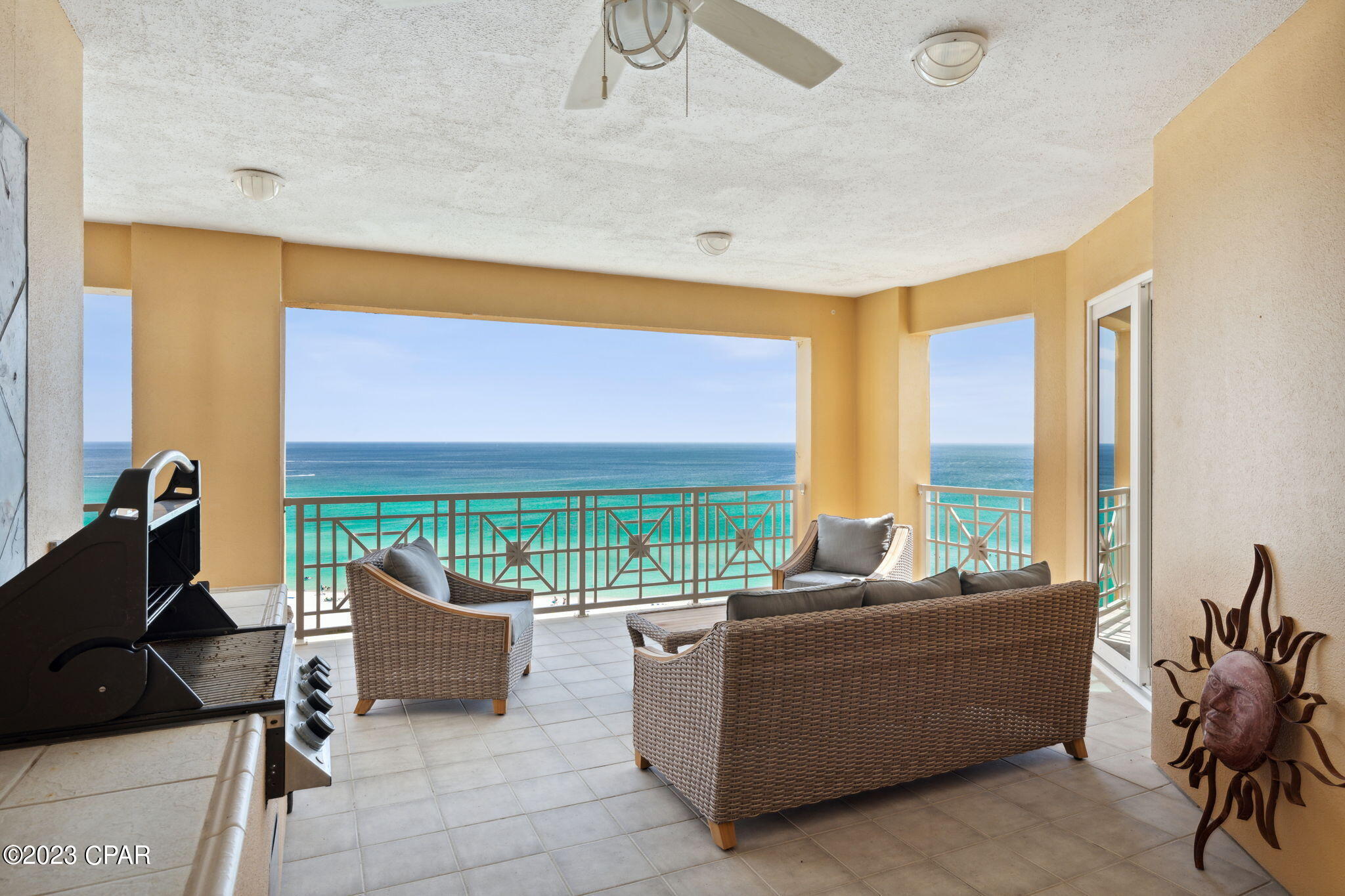 En Soleil Condo - Residential