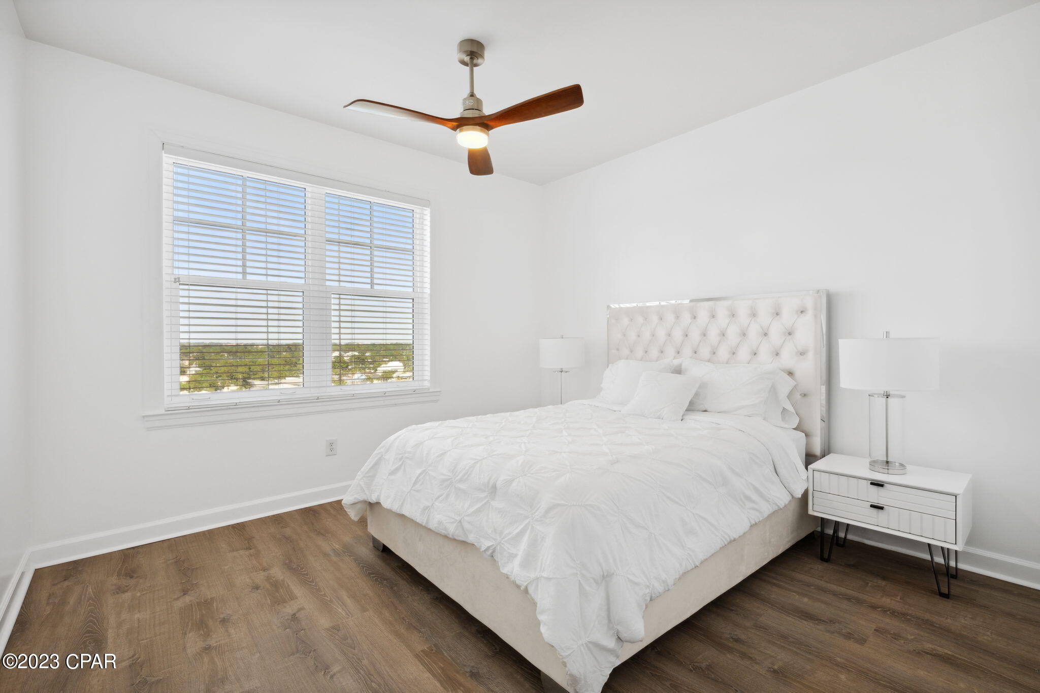 En Soleil Condo - Residential