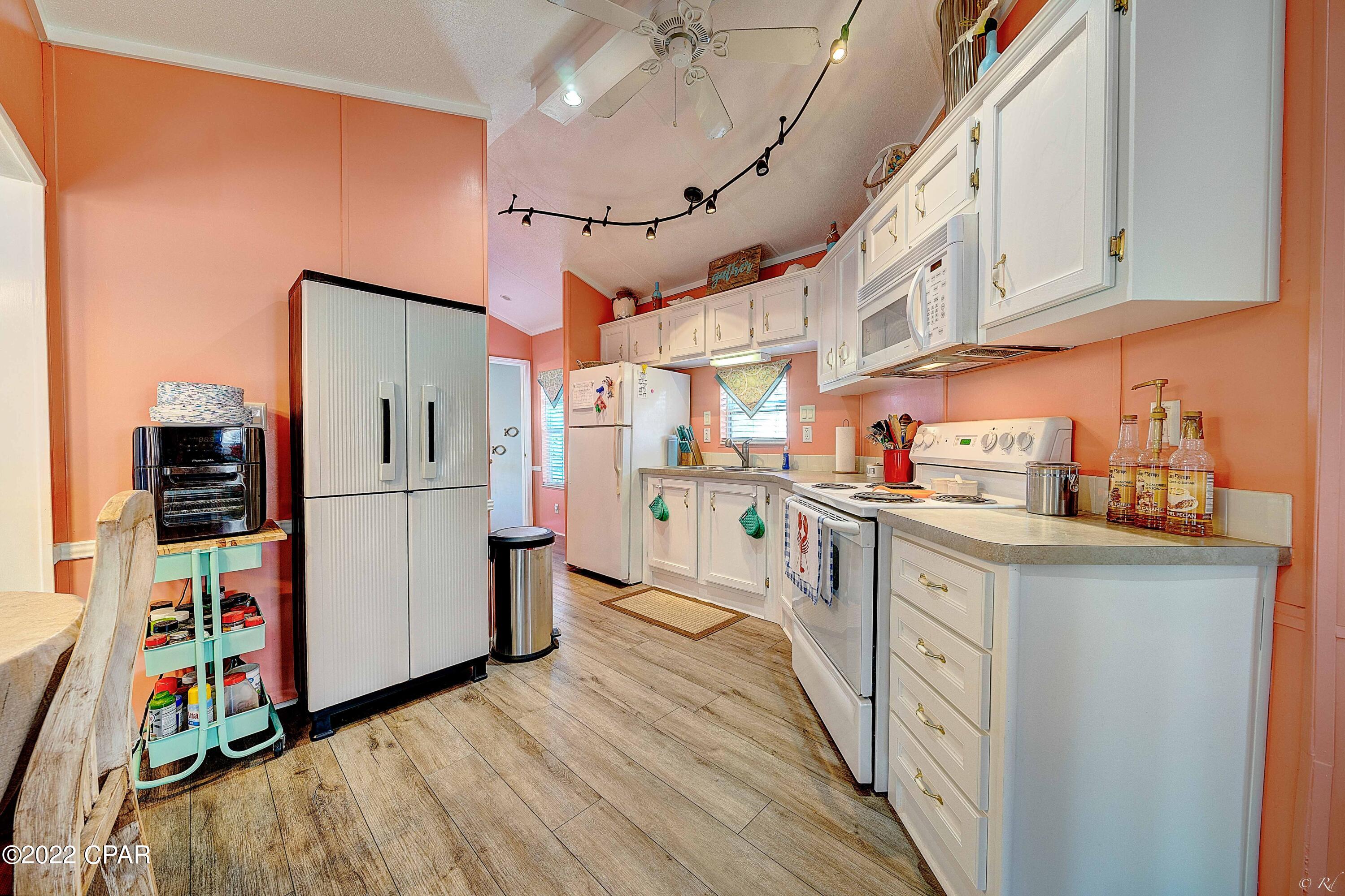 Emerald Pointe Resort - Residential