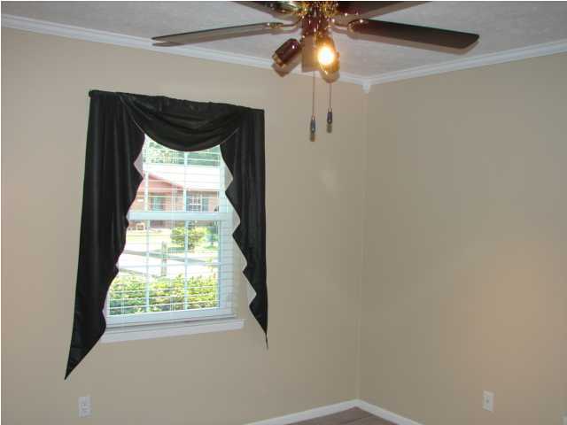 Pinnacle Pines Estate - Residential Lease