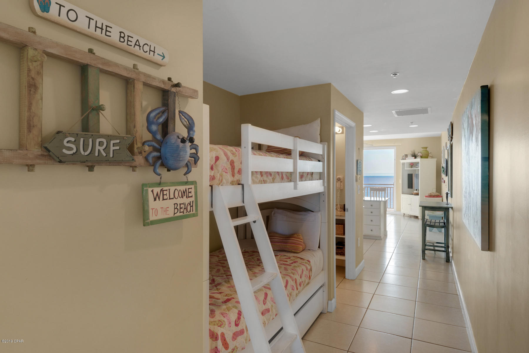 Splash Condo - Residential