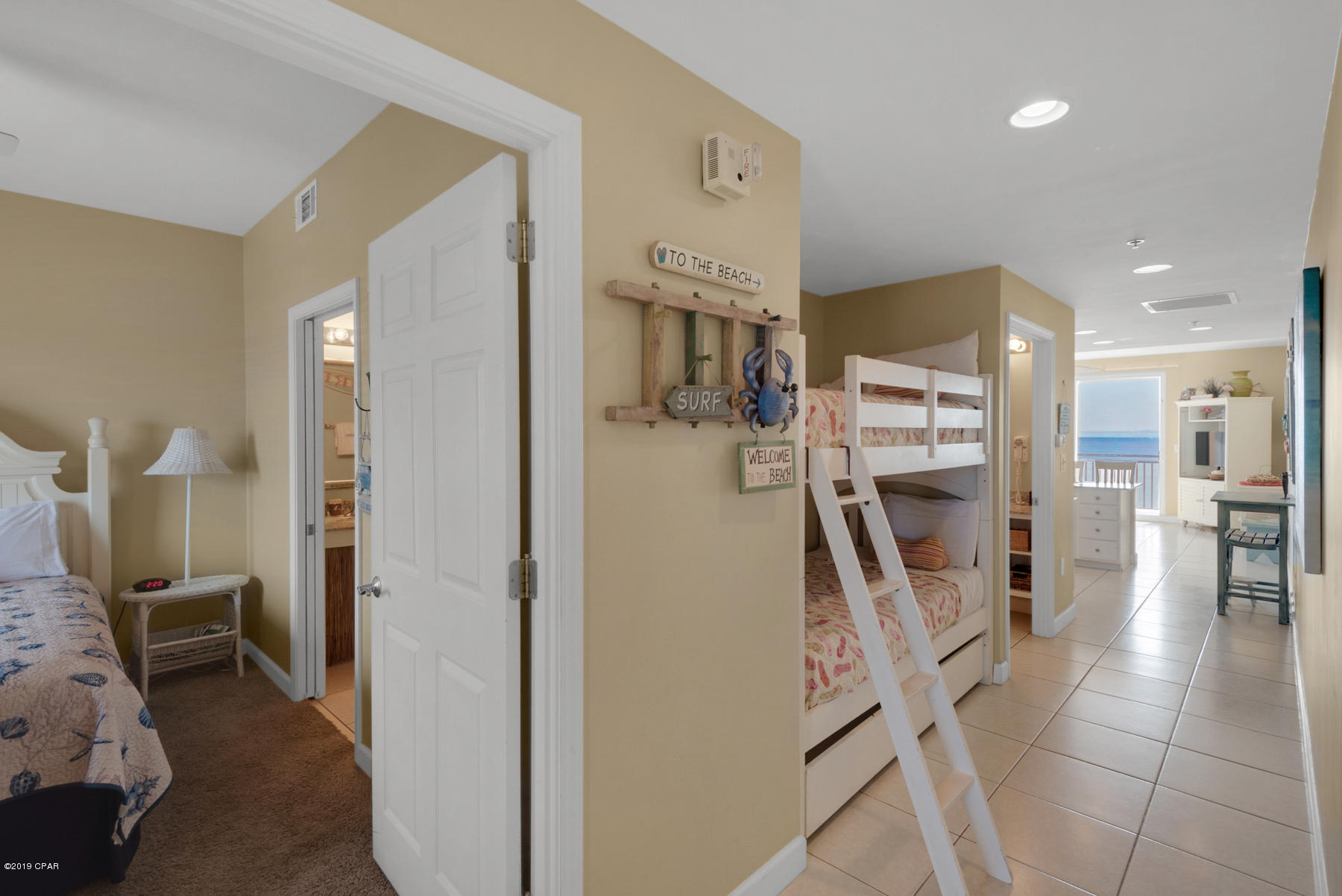 Splash Condo - Residential