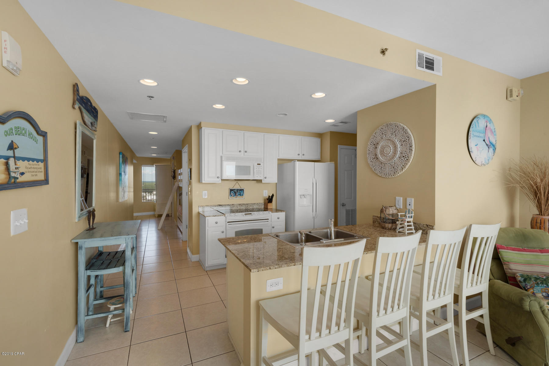 Splash Condo - Residential