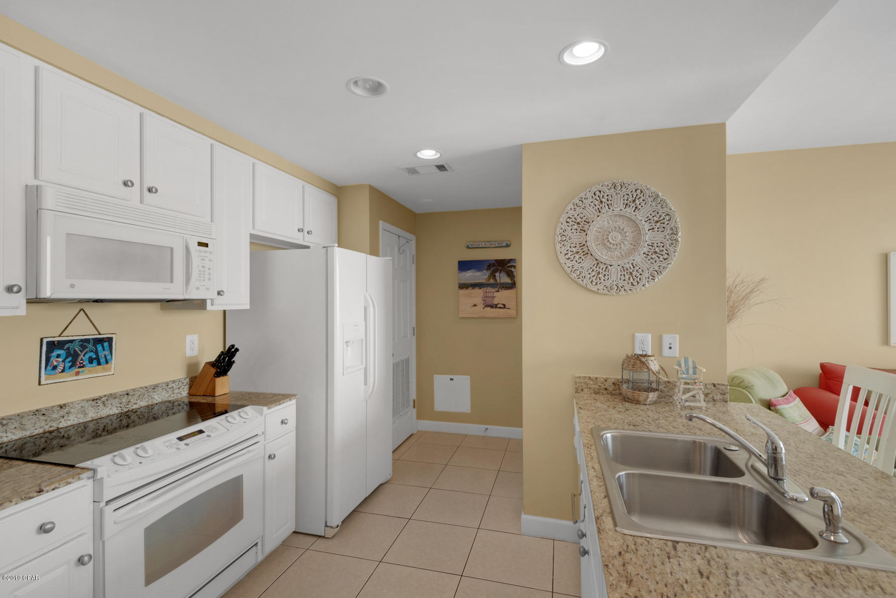 Splash Condo - Residential