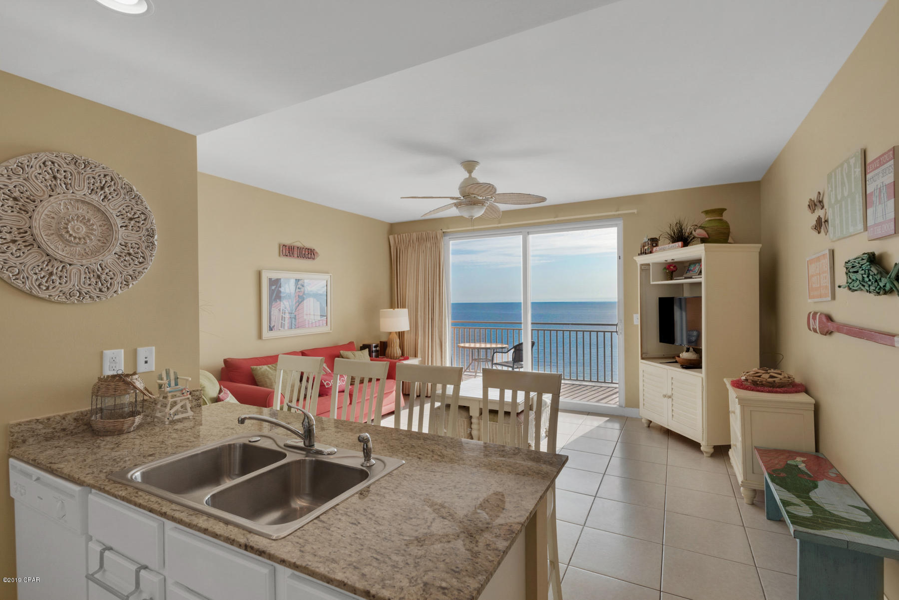 Splash Condo - Residential